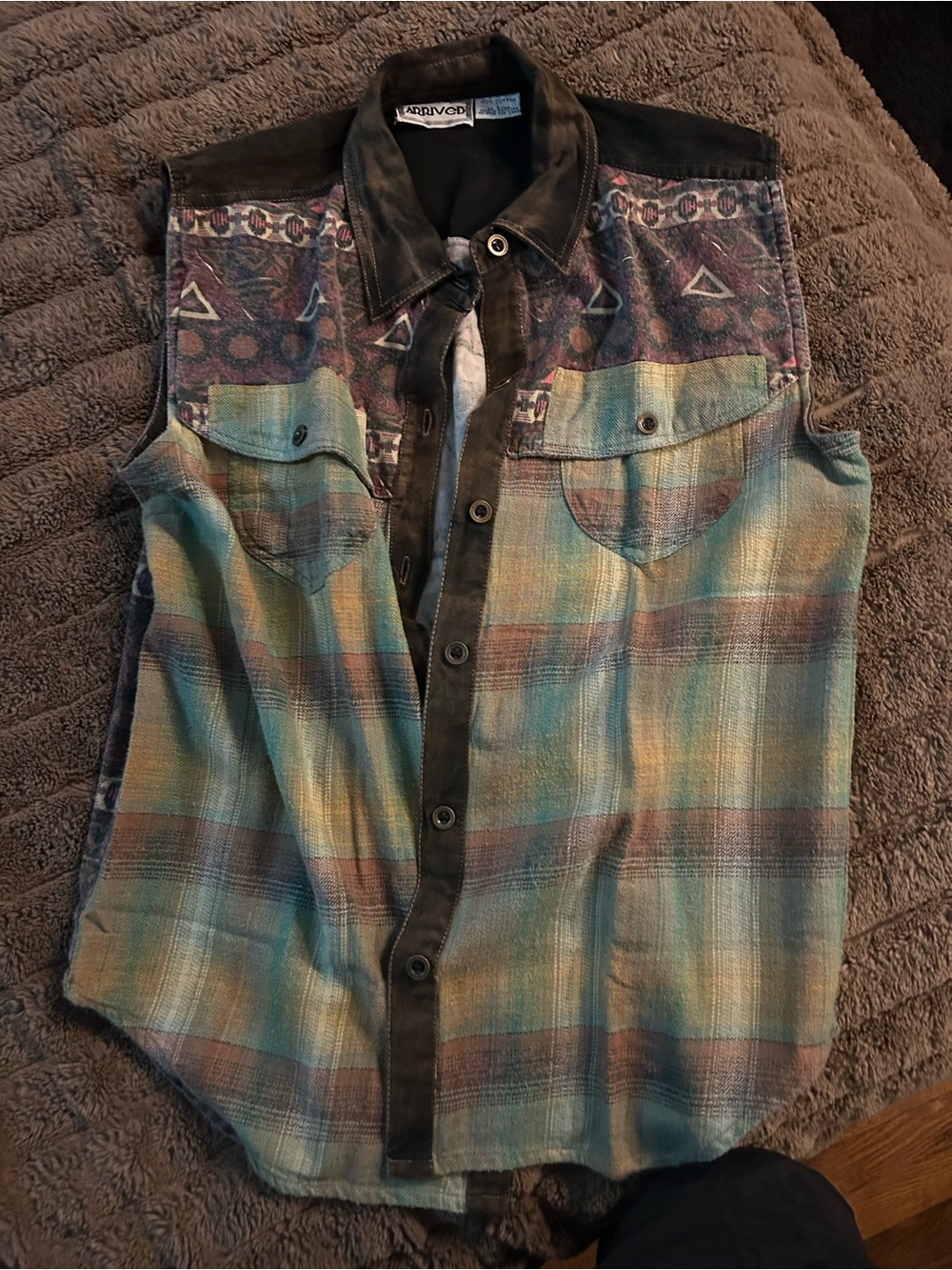 Hardy VCO Sleeveless Plaid Button-Up Shirt - Teal & Brown